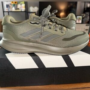NEW Adidas Runfalcon 5 8M/9W